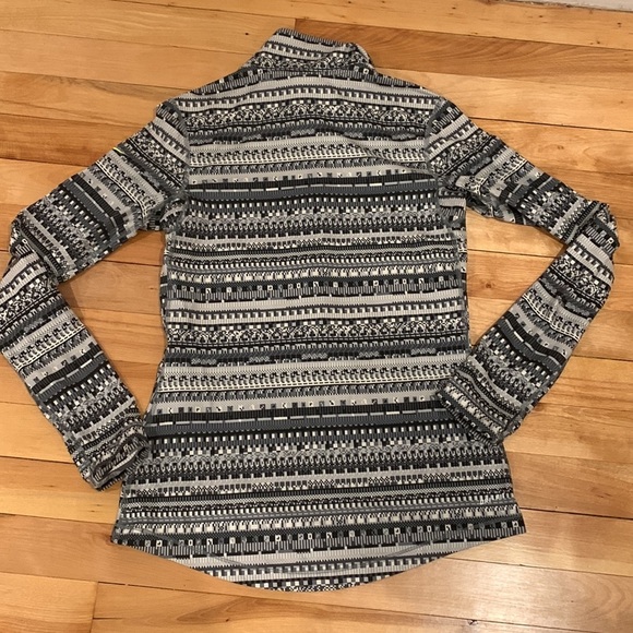 Women's Nike Pro Dry Fit Half Zip Pull Over - Grey and Black - Size Medium - Picture 9 of 10